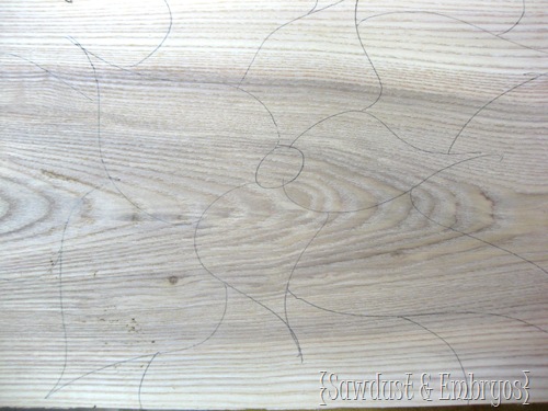 Роспись деревянной поверхности (стола)