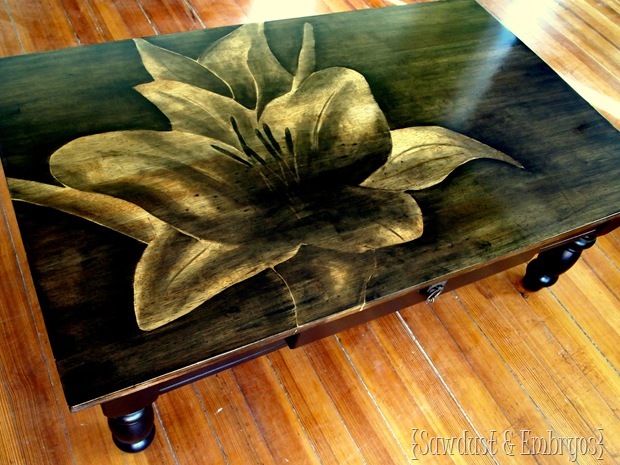 Роспись деревянного стола