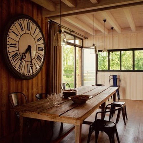 vintage-clocks-in-interior-decorating