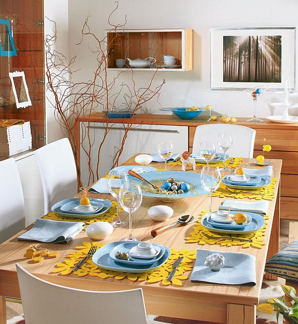 Colorful-Easter-table