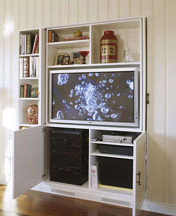 blend-tv-with-interior