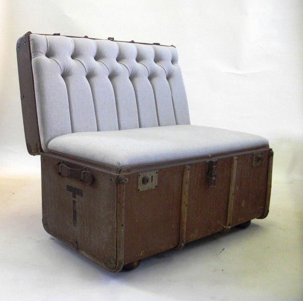 Recreate-suitcase-chair-trunk-linen-st926-600x596