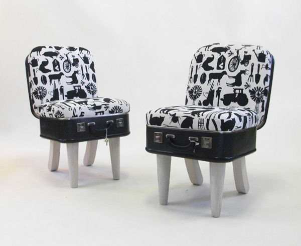 Suitcase-chair-black-and-white-both