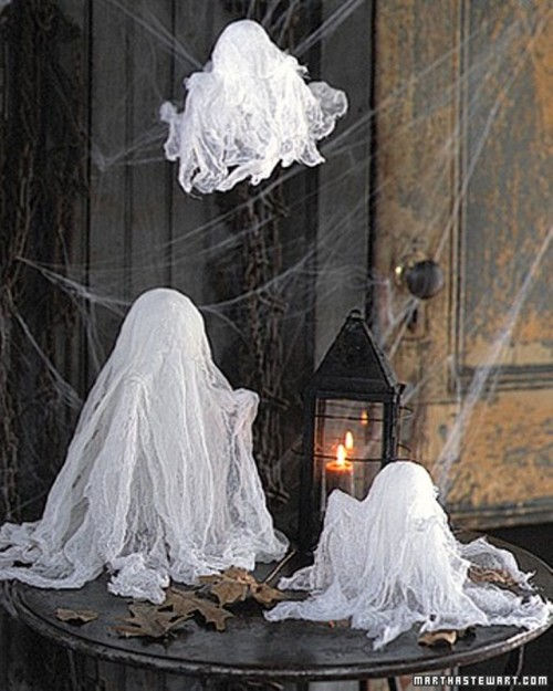 ghosts-skeletons-and-skull-for-halloween-decoration-1-500x625