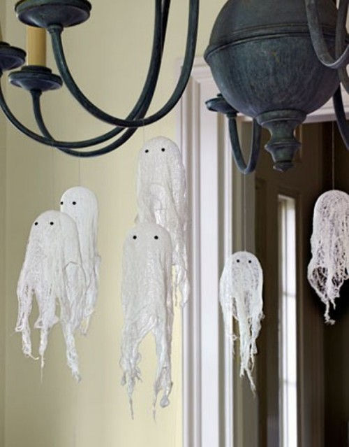 ghosts-skeletons-and-skull-for-halloween-decoration-5-500x639