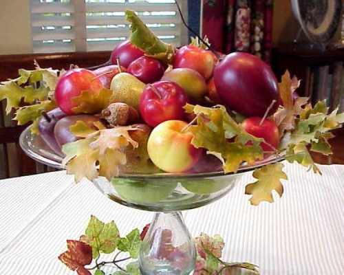 red-and-yellow-apples-for-fall-decor