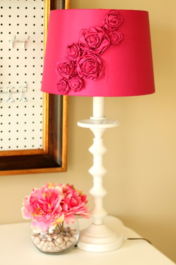 cute-tabletop-lamp-makeover-1