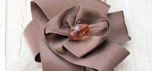 How-to-make-a-flower-out-of-satin-ribbon1