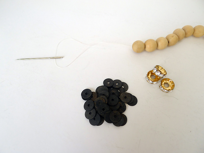 diy-wood-bead-bracelet-2.5
